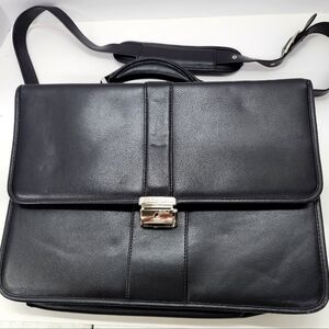 Samsonite Black Leather Briefcase. **No Key**